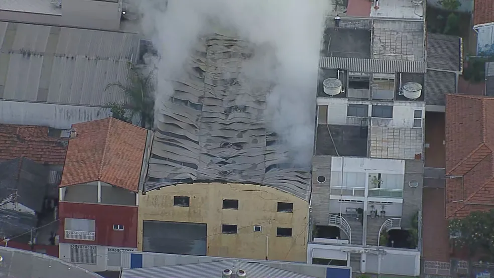Imagem do grande incêndio em São Caetano do Sul