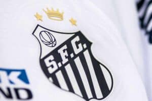 Santos sofre transfer-ban por dívida com técnico e não pode inscrever reforços